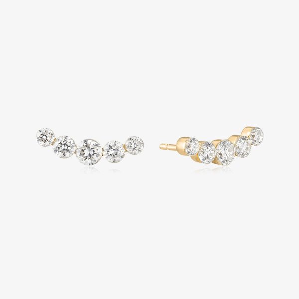 Graduated Lab-Grown Diamond Curve Studs